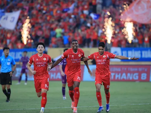 Trận tranh vé tham dự AFC Champions League Elite > Adelaide - Công an Hà Nội (16h30 ngày 11/8): Thử thách cực đại!