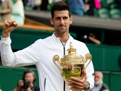 Djokovic sẽ dự Wimbledon, Federer hứa hẹn trở lại vào tháng 10