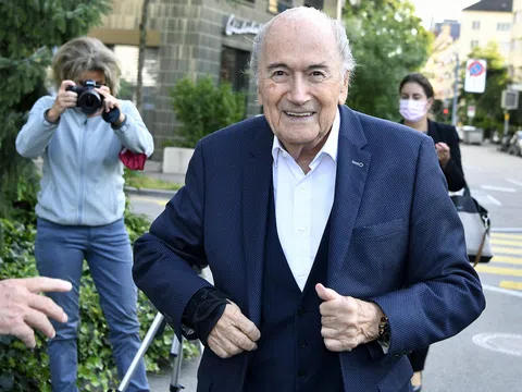 Blatter và Platini ra tòa vào ngày 8/6