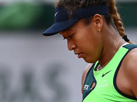 Naomi Osaka rút khỏi Wimbledon vì chấn thương