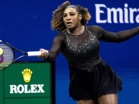 Serena Williams phải trì hoãn kế hoạch giải nghệ