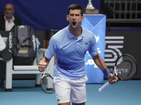 Giải Quần vợt Astana Open: Djokovic dễ dàng tiến vào vòng 2