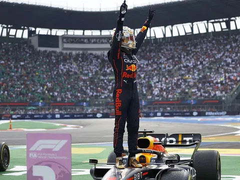 Verstappen lập kỷ lục về số vòng đua vô địch nhiều nhất trong một mùa giải Công thức 1
