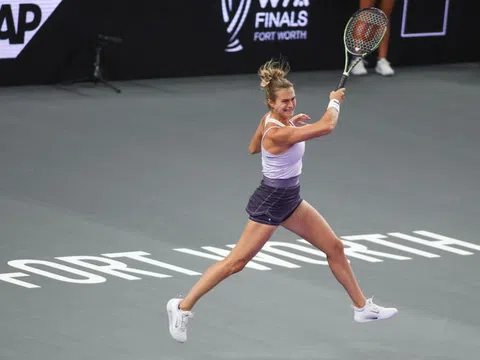 Giải Quần vợt WTA Finals: Sakkari và Sabalenka giành quyền vào bán kết