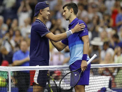 Giải Quần vợt Paris Masters: Djokovic gặp Rune ở chung kết