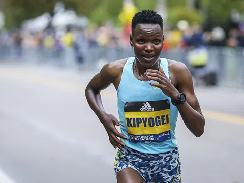 Kipyokei bị tước huy chương vàng Boston Marathon và cấm thi đấu 6 năm