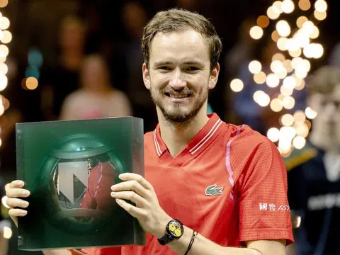 Medvedev vô địch Rotterdam Open