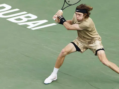 Đương kim vô địch Rublev thắng trận mở màn Dubai Tennis Championships