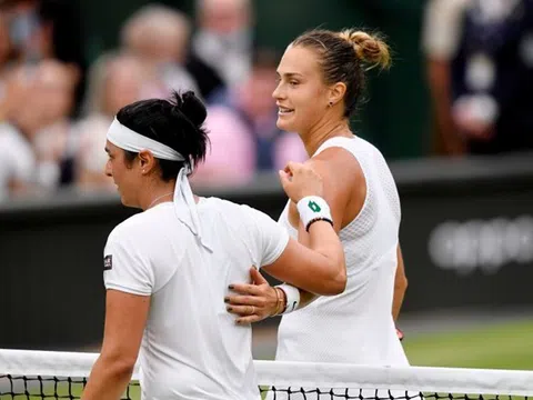 Jabeur và Sabalenka vào tứ kết Porsche GP