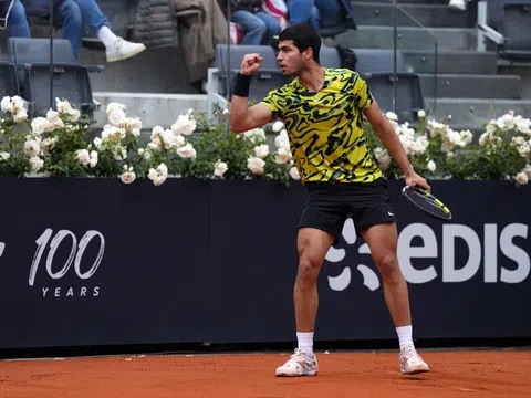Thắng trận mở màn tại Italy Open, Alcaraz trở lại ngôi số 1 thế giới