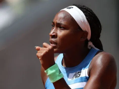 Gauff khởi động khó khăn tại Roland Garros