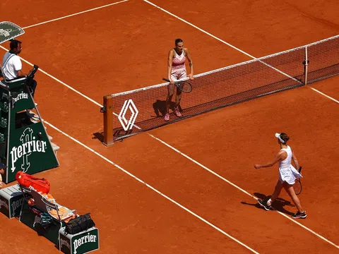 Sabalenka và Muchova giành vé vào bán kết đơn nữ Roland Garros