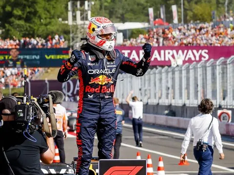 Red Bull lập kỷ lục vô địch 12 vòng đua liên tiếp