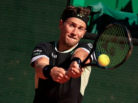 Ruud tiến gần hơn tới chung kết giải Quần vợt Barcelona Open 2024