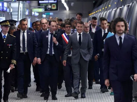 Trước thềm Thế vận hội: Paris khai trương tuyến metro đến Sân bay Orly