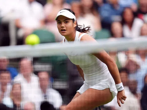 Raducanu khởi đầu ấn tượng tại Wimbledon