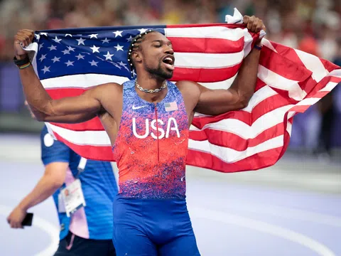 Noah Lyles giành huy chương vàng 100m nhờ hơn chỉ 0,005 giây