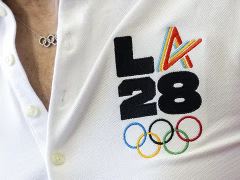 Các lệnh cấm visa đầu tiên đe dọa Olympic 2028