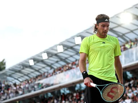 Roland Garros 2025: Ruud, Tsitsipas bị loại sớm
