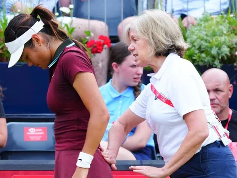 Raducanu rút khỏi Berlin Open vì chấn thương lưng