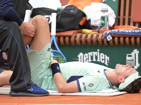 Casper Ruud không tham dự Wimbledon 2025 vì chấn thương đầu gối