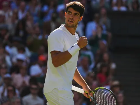 Alcaraz thắng dễ, Learner Tien dừng bước ở vòng 2 Wimbledon 2025