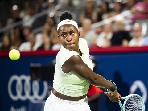 Mắc 23 lỗi giao bóng kép, Gauff vẫn thắng trận mở màn ở National Bank Open