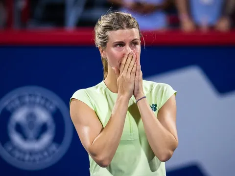 Eugenie Bouchard chính thức giải nghệ 