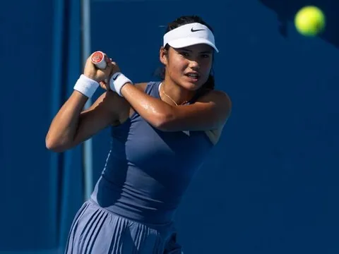 Raducanu tiếp đà thuận lợi để giành vé vào vòng 3 Cincinnati Open