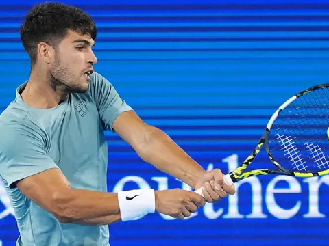 Thắng trận "hay nhất giải", Alcaraz vào tứ kết Cincinnati Open 2025