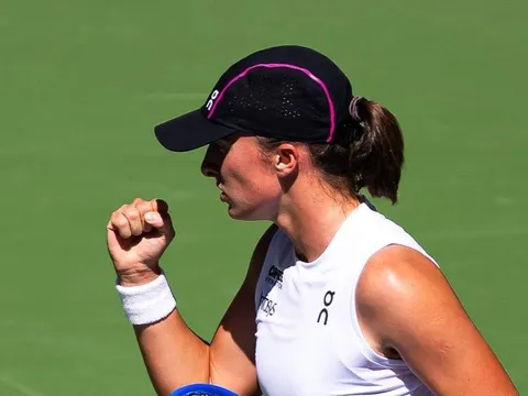 Swiatek nhẹ nhàng giành quyền vào vòng 2 US Open