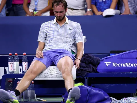 Medvedev bị phạt hơn 42.000 USD vì hành vi phi thể thao tại US Open