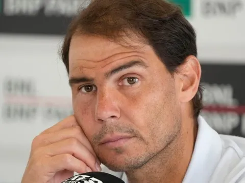 Nadal thật cảnh báo về video lời khuyên tài chính từ Nadal giả 