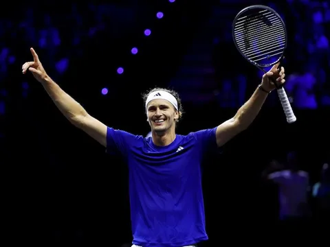 Zverev cán mốc 50 trận thắng trong năm