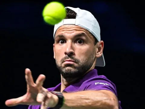 Dimitrov trở lại ấn tượng tại Paris Masters