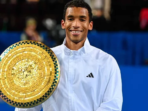 Bảo vệ thành công ngôi vô địch Montpellier, Auger-Aliassime xô đổ kỷ lục của huyền thoại Milos Raonic