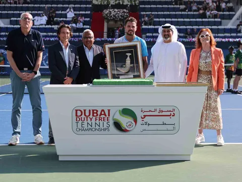 Wawrinka nói lời chia tay đầy cảm xúc