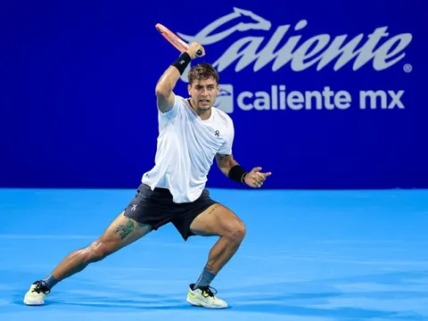 Cobolli ngược dòng vào bán kết Acapulco