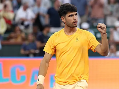 Alcaraz lội ngược dòng ngoạn mục 