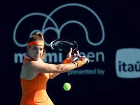 Miami Open: Gauff lần đầu vào bán kết, Mboko dừng bước 