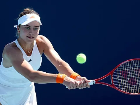 Tài năng trẻ 18 tuổi đánh bại Sofia Kenin tại Charleston Open 2026