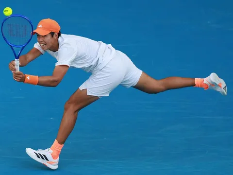 Tien lập cột mốc mới tại Houston