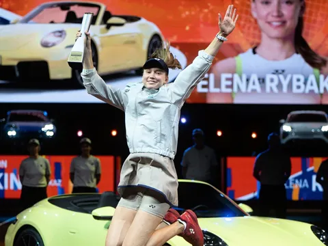 Rybakina lần thứ hai đăng quang tại Porsche Tennis Grand Prix