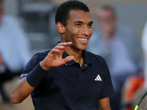 Auger-Aliassime lập kỷ lục lịch sử cho Quần vợt Canada