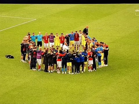 Eriksen đột qụy trên sân, trận giao hữu Đan Mạch - Ukraine bị hủy bỏ