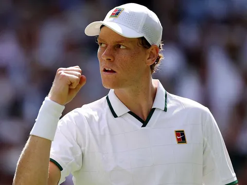 Sinner thắng áp đảo tại tứ kết Wimbledon