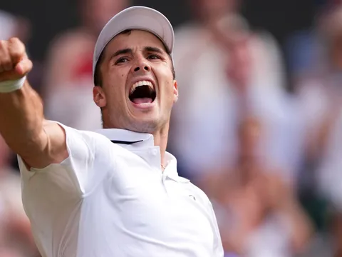 Tay vợt đặc cách Arthur Fery bất ngờ đi tới bán kết Wimbledon