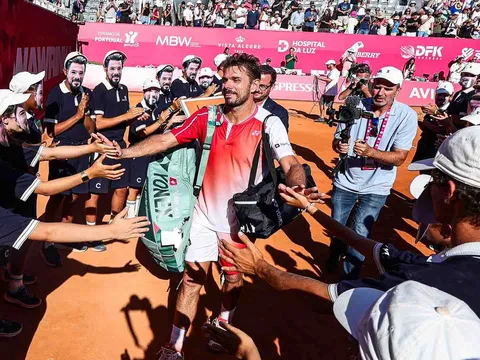 Wawrinka khép lại trận đấu cuối cùng trên mặt sân đất nện trong sự nghiệp tại Estoril Open 2026