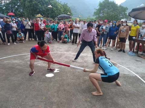 Huyện Kim Bôi đẩy mạnh công tác xã hội hóa thể dục thể thao