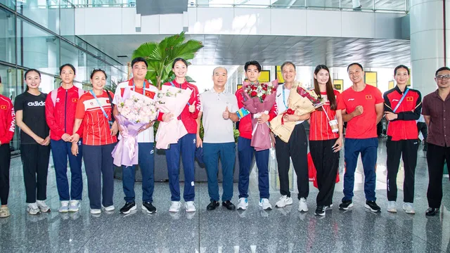 Đội tuyển điền kinh và đua thuyền Việt Nam trở về từ ABG6 